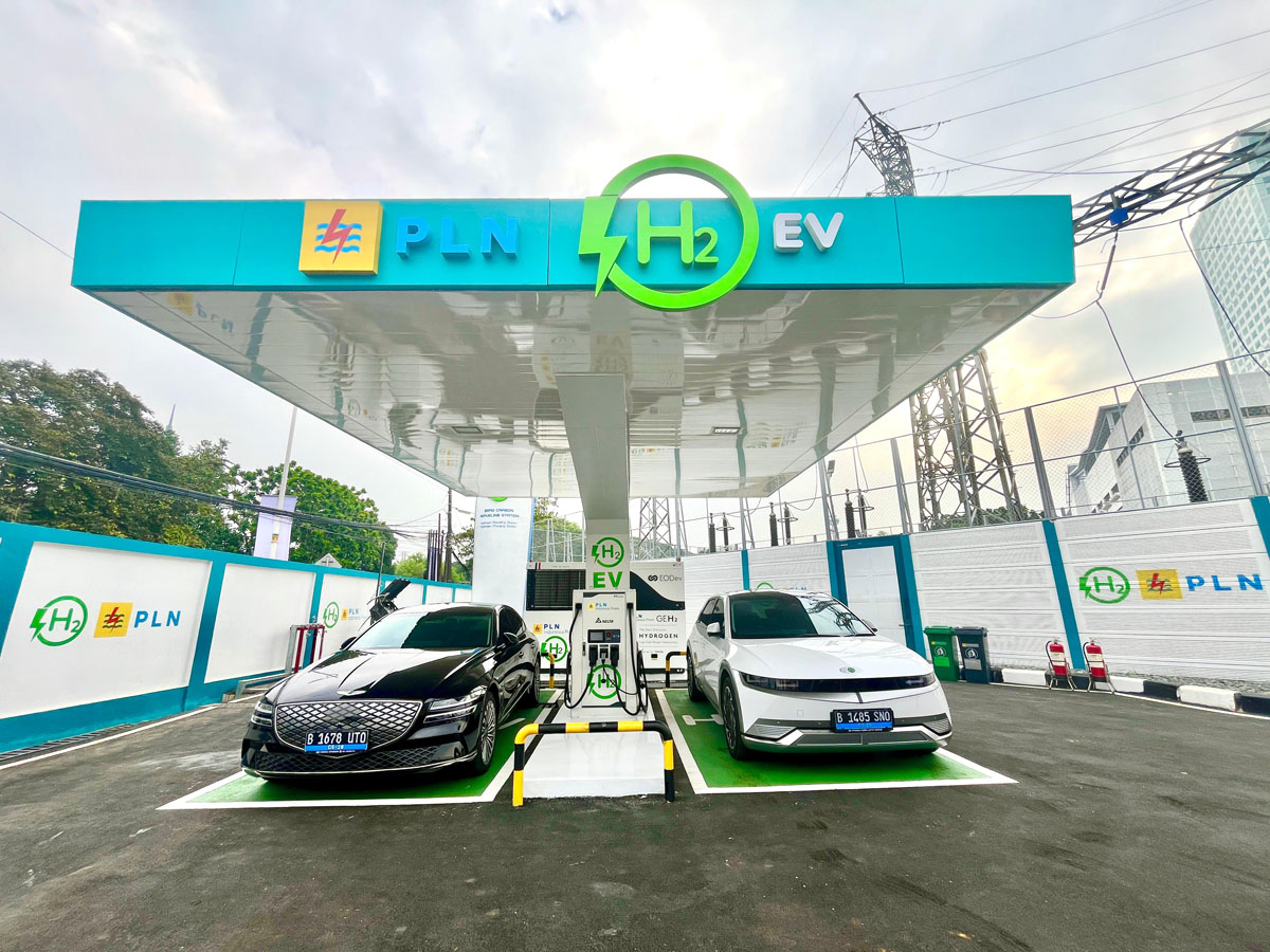 Pilot Project Hydrogen Refueling Station (HRS)