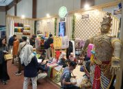 PGN Dampingi Perajin Sulaman Tradisional Unjuk Gigi di Inacraft 2025