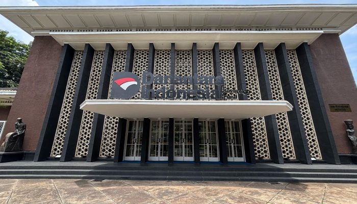 Investor Sambut Baik Langkah Danantara, IHSG Berhasil Merangkak Naik