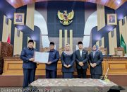 Ketua DPRD Pimpin Rapat Paripurna Bahas P-APBD 2025, Pemkab Pasuruan Fokus pada Program Prioritas
