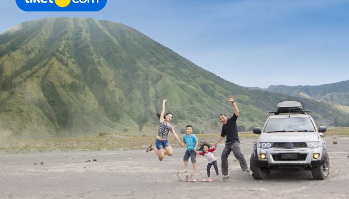 tiket.com dan Kemenpar RI ajak keluarga Indonesia liburan hemat dan bermakna #DiIndonesiaAja