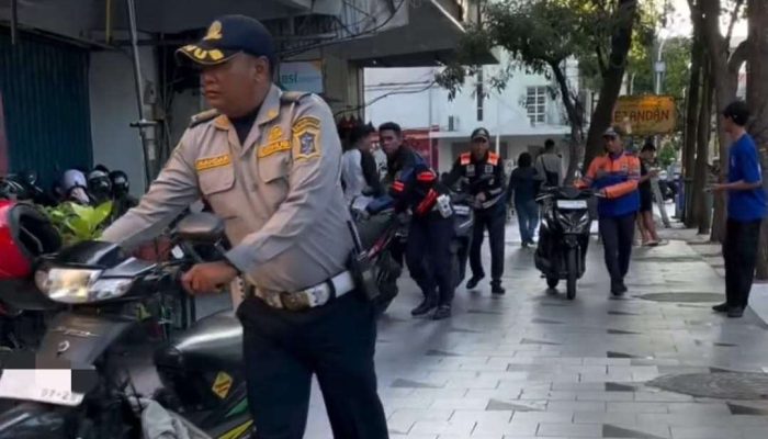 Pemkot Surabaya Evaluasi Penataan Parkir Jalan Tunjungan, Lalu Lintas Kini Lebih Lancar
