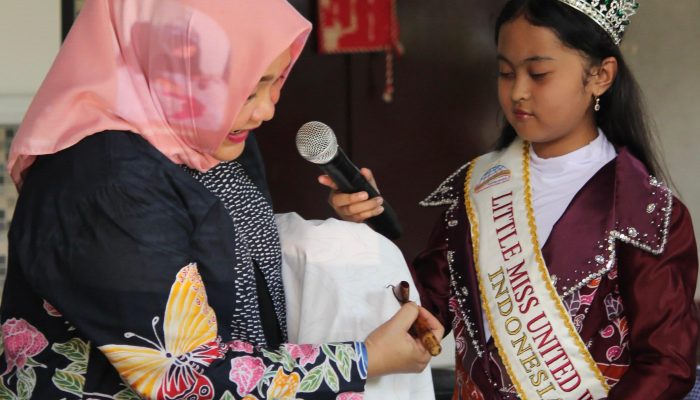 Nasyaluna Luvenia Ajak Siswa SD di Pasuruan Lestarikan Batik Lewat Program YEES Care