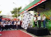 Meriah! Petrokimia Gresik Rayakan HUT ke-53 dan HUT RI ke-80 Lewat Jalan Sehat Bersama Warga