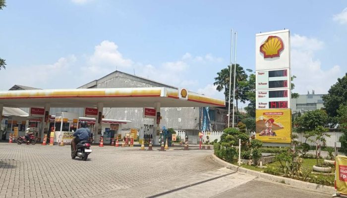 Regulasi Impor BBM Baru Sebabkan SPBU Swasta Kekurangan Stok?