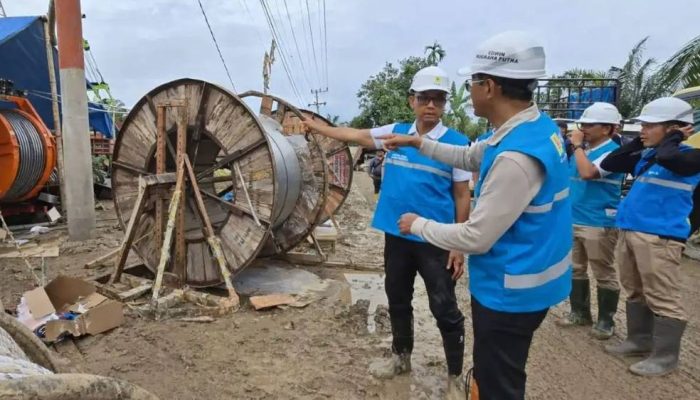 PLN UID Jawa Timur Kirim 84 Personel dan Relawan Sosial Bantu Pemulihan Listrik di Aceh