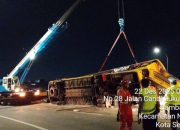 Tragedi Maut di Tol Semarang: Bus PO Cahaya Trans Terguling, 16 Orang Tewas