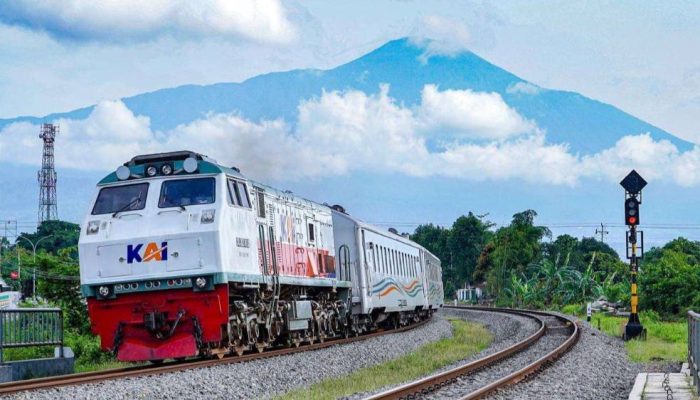 Mudik Lebaran 2026, Okupansi Kereta Api di Daop 2 Bandung Lampaui 100 Persen