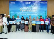 Program Pelindo Berbagi Ramadhan, Terminal Teluk Lamong Salurkan Sembako dan Santunan