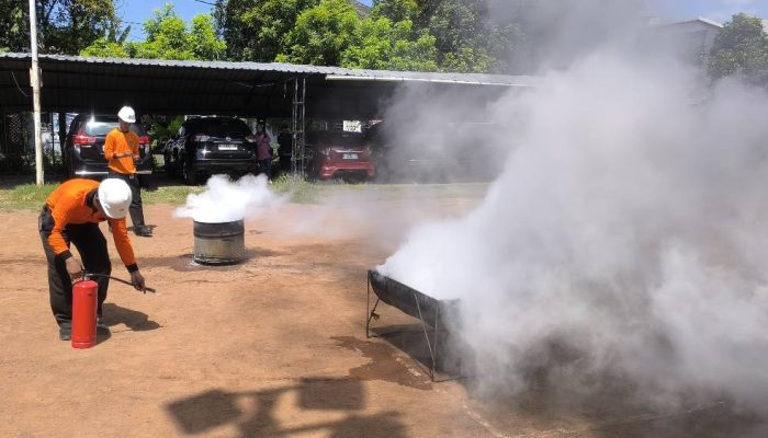 Antisipasi Kebakaran, Bogasari Latih Puluhan Warga di Sidoarjo