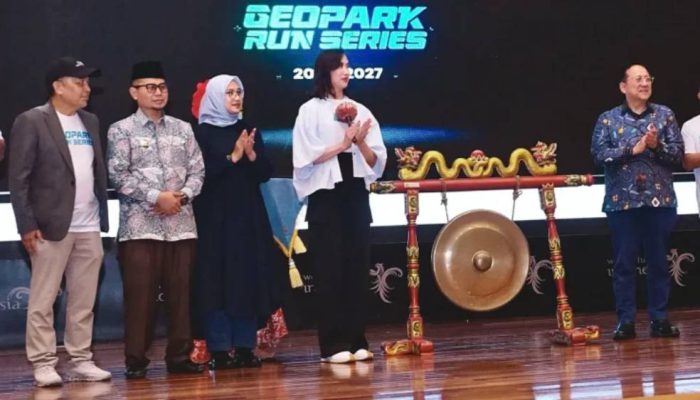 Kemenpar Luncurkan Geopark Run Series, Ijen Jadi Lokasi Perdana