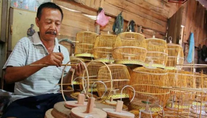 UMKM Terjepit Kenaikan BBM Nonsubsidi dan Lesunya Daya Beli Masyarakat.
