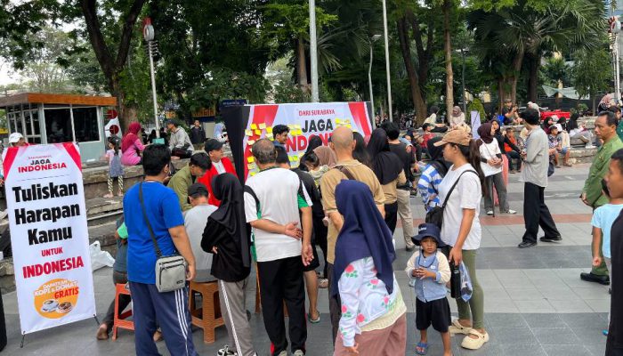 Jaga Indonesia, Ratusan Warga Surabaya Suarakan Harapan bagi Masa Depan Bangsa