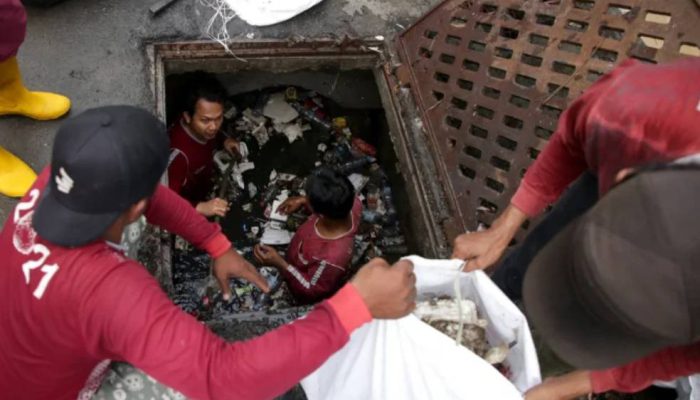 Pemkot Surabaya Berhasil Atasi 440 Titik Genangan, Penanganan 120 Lokasi Dilanjutkan pada 2026