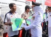 ASN Banyuwangi Berbagi Beri Perlindungan BPJS Ketenagakerjaan bagi Pekerja Informal
