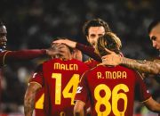 AS Roma Pesta 4-0 atas Fiorentina, Malen Cetak Hat-trick