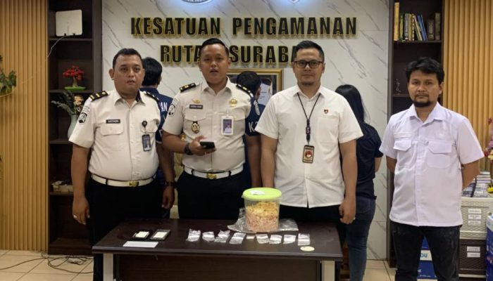 Rutan Surabaya Gagalkan Sabu Disembunyikan dalam Kerupuk Plompong
