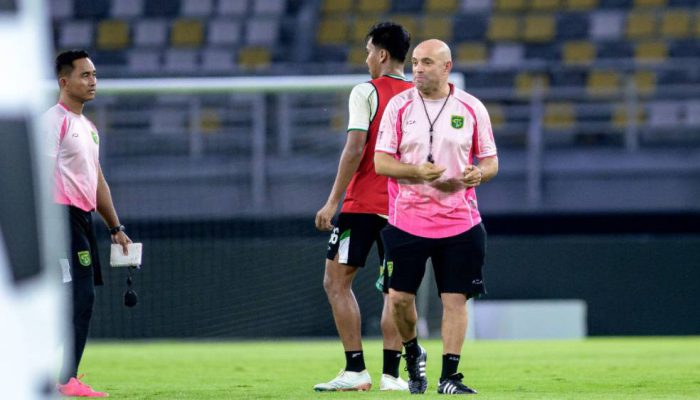 Persebaya vs Garudayaksa FC: Tavares Waspadai Rekrutan Baru dari Timnas dan Eropa