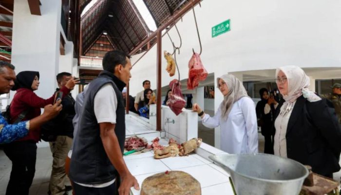 Pasar Banyuwangi Dibuka Lagi, Lapak Baru Lebih Bersih dan Nyaman