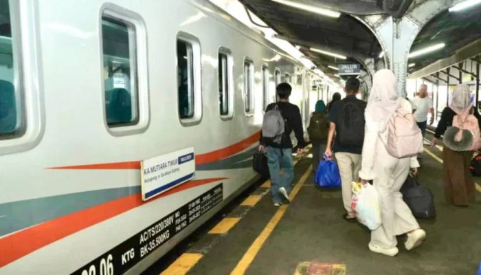 Kereta Api Mutiara Timur Jadi Pilihan ke Banyuwangi, Penumpang Tembus 304 Ribu