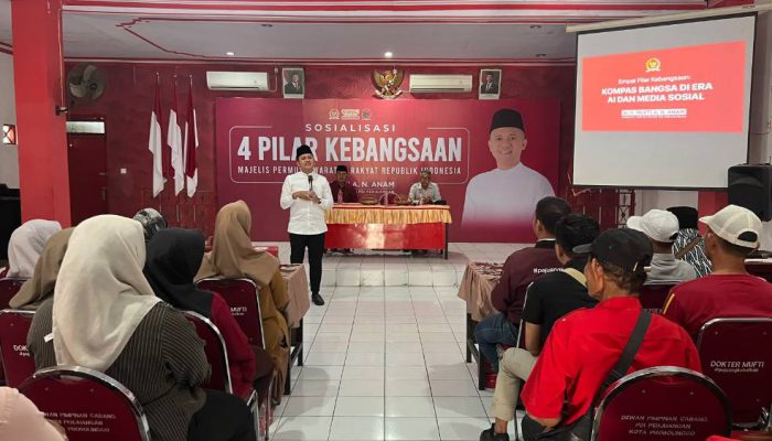 Hadapi Perubahan Global, Anggota MPR RI Mufti Anam Dorong Penguatan Empat Pilar di Probolinggo