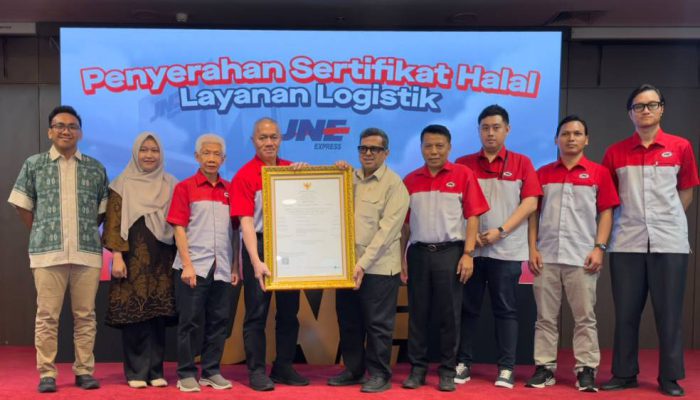 Sertifikasi Halal BPJPH Perkuat Standar Layanan Logistik JNE