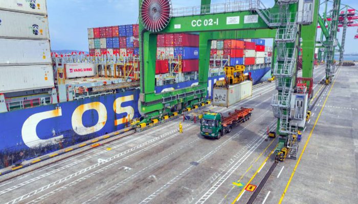 Transformasi Terminal Teluk Lamong Pascamerger Pelindo, Waktu Tunggu Kapal Turun Jadi 1,83 Jam