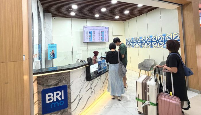 1. BRI Hadirkan Money Changer di Bandara Juanda untuk Pelancong dari Jawa Timur
