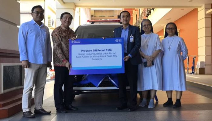 BRI Peduli Salurkan Ambulans ke RKZ Surabaya untuk Perkuat Layanan Kemanusiaan